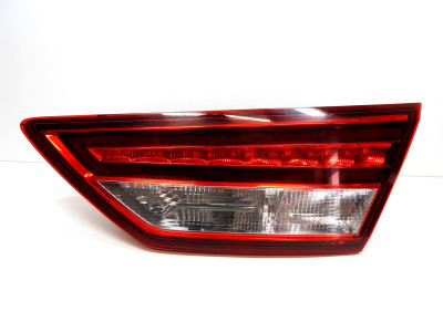 Světlo pravé zadní vnitřní Seat Leon 5F combi 5F9945308B