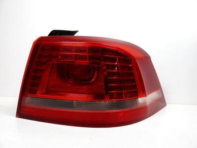Světlo pravé zadní Volkswagen Passat B7 3AE945208B