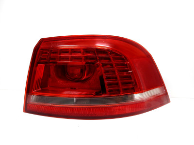 Světlo pravé zadní Volkswagen Passat B7 variant combi 3AF945208
