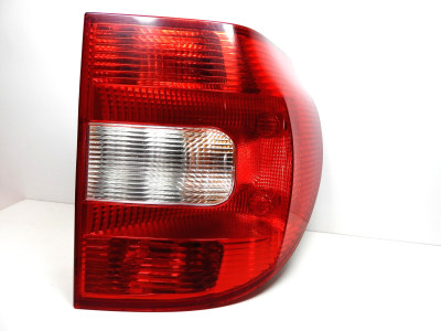 Světlo pravé zadní včetně nosiče žárovek Škoda Yeti 5L 5L0945096 5L0945112