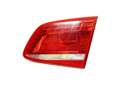 Světlo pravé zadní vnitřní Volkswagen Passat B7 3AA 3AE945308D
