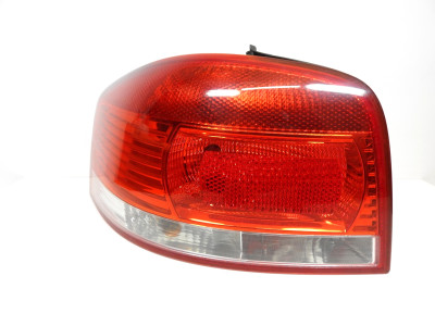 Světlo levé zadní Audi A3 8P 