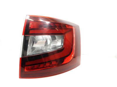 Světlo pravé zadní Škoda Octavia III 3 5E combi 5E9945208