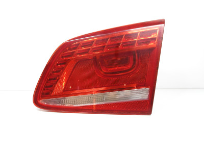 Světlo pravé zadní vnitřní Volkswagen Passat B7 3AA 3AE945308B 