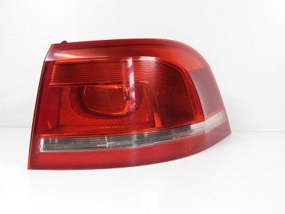 Světlo pravé zadní Volkswagen Passat B7 variant combi 3AF945096E