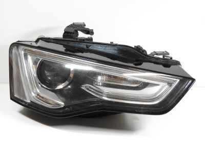 Světlo pravé přední Audi A5 8T 8T0941006
