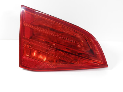 Světlo levé zadní vnitřní Audi A4 8K avant 8K9945093