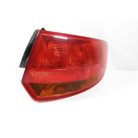 Světlo pravé zadní včetně nosiče žárovek Audi A3 8P 8P4945096C