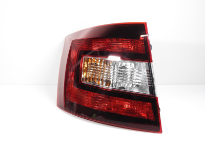 Světlo levé zadní Škoda Rapid Spaceback NH 5JJ945111A