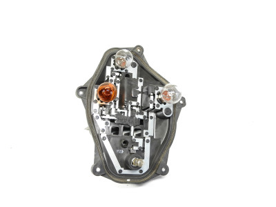 Nosič žárovek pro levé zadní světlo Škoda Octavia III 3 5E liftback