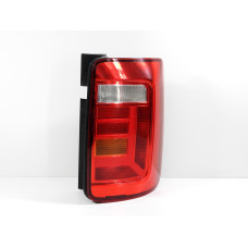 Světlo pravé zadní včetně nosiče žárovek Volkswagen Caddy 2K 2K1945096H