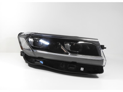 Světlo pravé přední full LED Volkswagen Touareg 761941036B