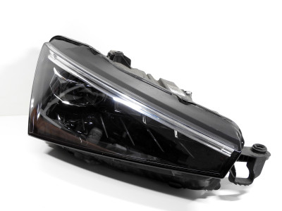 Světlo pravé přední LED Škoda Scala 657941016A