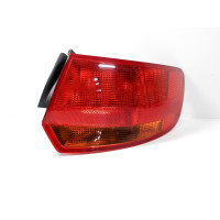 Světlo pravé zadní včetně nosiče žárovek Audi A3 8P 8P4945096C