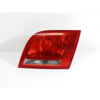 Světlo pravé zadní vnitřní včetně nosiče žárovek Audi A3 8P 8P4945094B